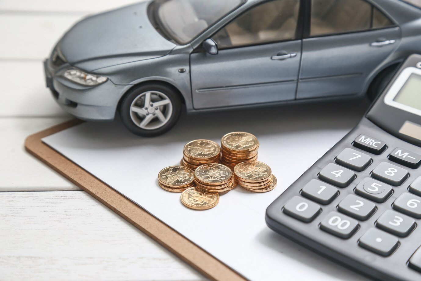 Pirmasis automobilis: pirkti, nuomotis ar imti lizingą — ką rodo skaičiai